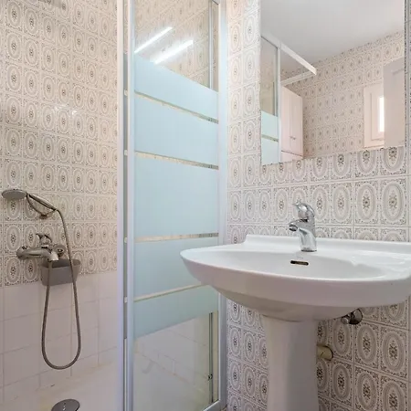 Apartment Hauzify I Marti